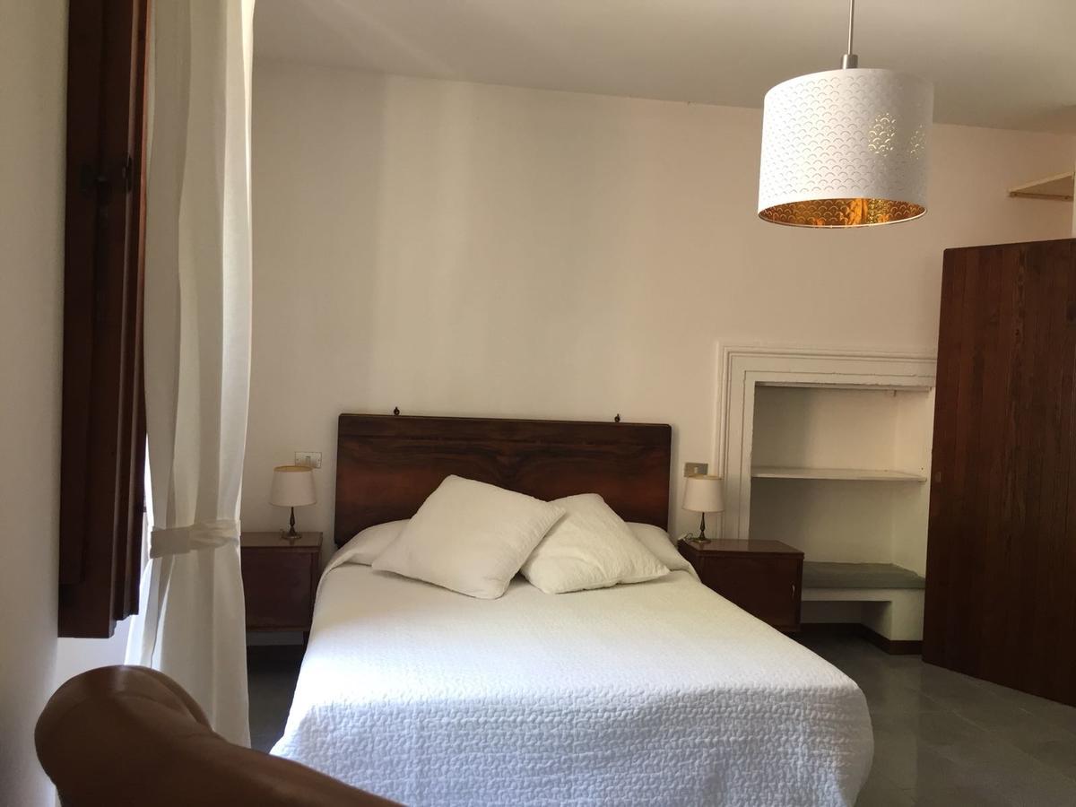 Civico 10 Hotel Gubbio Bagian luar foto