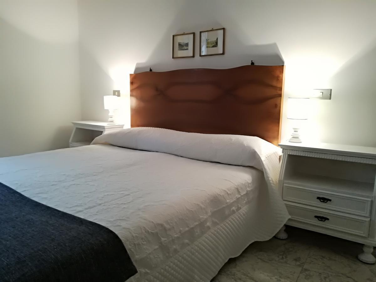 Civico 10 Hotel Gubbio Bagian luar foto